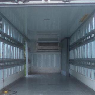 香取市山之辺】No.E-7 横スライド扉付き 保冷コンテナ 仕切り板付き 長