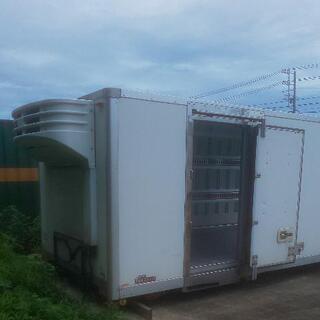 香取市山之辺】No.E-7 横スライド扉付き 保冷コンテナ 仕切り板付き 長