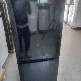 三菱ノンフロン冷蔵庫145 L 2012年製別館倉庫浦添市安波茶2-8-6 ...