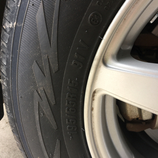 15インチ195の65ホイールタイヤセット2本、新古