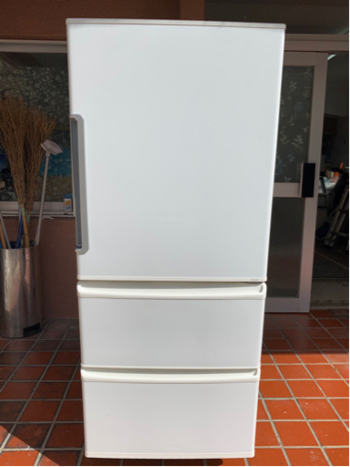 【値下げしました】AQUA アクア ノンフロン冷凍冷蔵庫 3ドア AQR-271E 272L 16年製 冷蔵庫 家電 キッチン