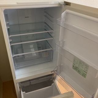 2ドア冷蔵庫184L 2019年製 説明書あります。SHARP AQUA AQR-18H | w2