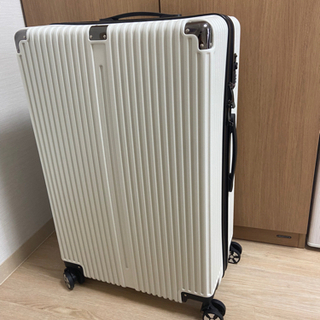 【ネット決済】スーツケースLサイズ　新品未使用　8/29まで！