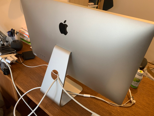 Apple LED Cinema Display 27インチ