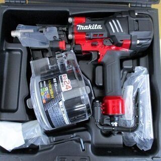 未使用 マキタ 90mm 高圧 エア釘打 レッド AN936H エアーツール makita