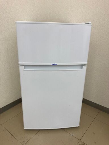 【地域限定送料無料】【中古上】冷蔵庫　Haier 85L 2017年製 AR081802
