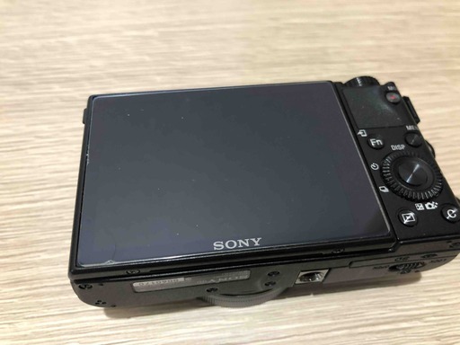 【30000円】SONY RX100M3＋カメラケース【コンパクトデジカメ・コンデジ】