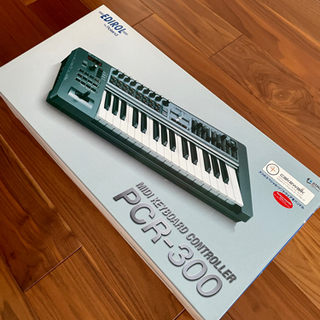 MIDIキーボード（Roland）
