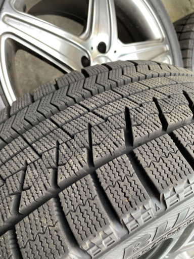 ベンツ AGA 255/40R18 ブリジストン VRX スタッドレス 4本セット