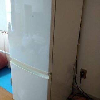 【ネット決済】【値下げ】冷蔵庫シャープSJ-714-W