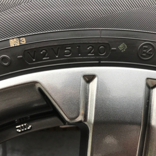 100%正規品 本日発送可【新品未使用】デリカD5 ジャスパー純正タイヤ