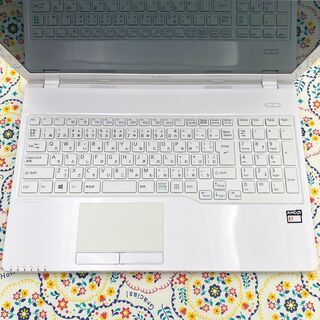 2017年製  Webカメラ搭載 富士通 ノートパソコン ホワイト