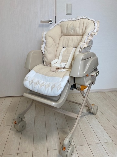 シルバーグレー サイズ コンビ ハイローチェア Melody Auto Swing 電動