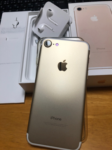 ほぼ新品未使用/付属品完備】iPhone7 ゴールド 128GB バッテリー100