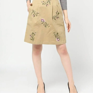 【新品✮】mysty woman 刺繍 スカート