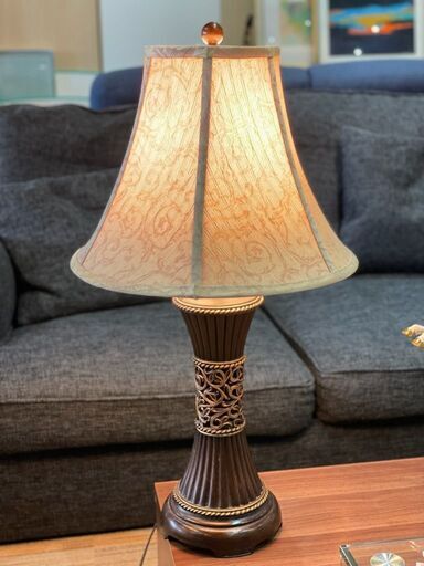 コレクター必見！ ステキです！ ASHLEY / アシュレイ Mariana Table Lamp マリアンナ テーブルランプ リサイクルショップ札幌　買取本舗　西野店