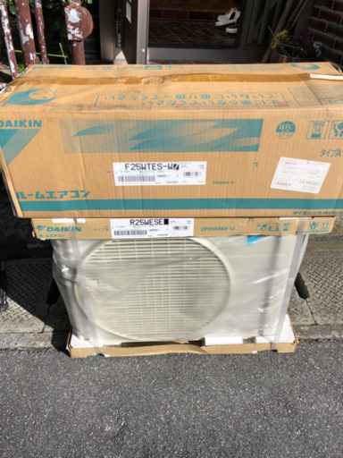 　沖縄仕様　ダイキンルームエアコン　8〜10畳用　新品　工事費込み　
