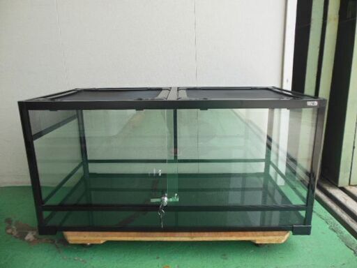 爬虫類・小動物　ゲージ　鍵付き　中古品