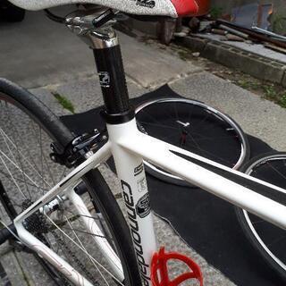カーボン、美品、キャノンデール CANNONDALE シックス SIX 5 、 50サイズ シマノ 105 、10S カーボン ロードバイク 【抜群の安定性】