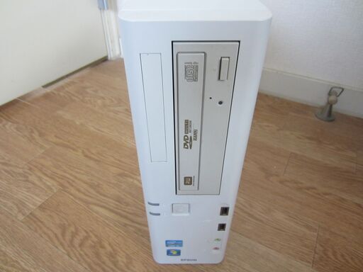 第4世代i3搭載デスクトップパソコンEPSON Endeavor AT992Eを売ります。