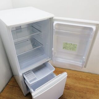 2017年製シャープノンフロン冷凍冷蔵庫137リトル 配達無料
