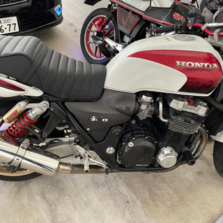 【ネット決済・配送可】CB1300スーパーフォア