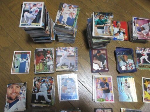 メジャーリーグ プロ野球カード大量3800枚、ファイル4冊（未分別）’94~’97年近辺 UPPER DECK、TOPPS 等他多数 メジャーリーグ プロ野球カード大量3800枚、ファイル4冊（未分別）'94