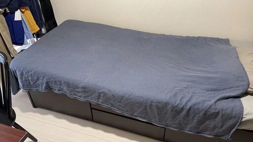 組み立てベッド；ほぼ新しい；0円