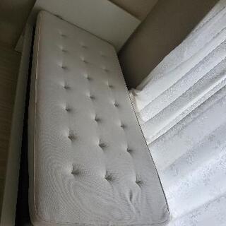 IKEA　シングルベット　ベッドパット