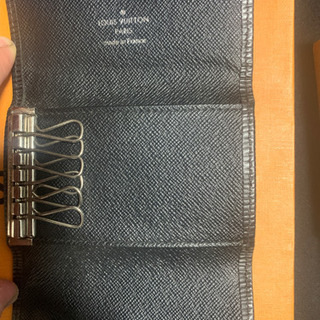 VUITTON キーケース