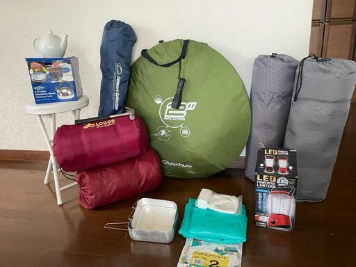 キャンプテント、ベッド、シュラフ、チェア、ランタン 、トーチ, タープなど