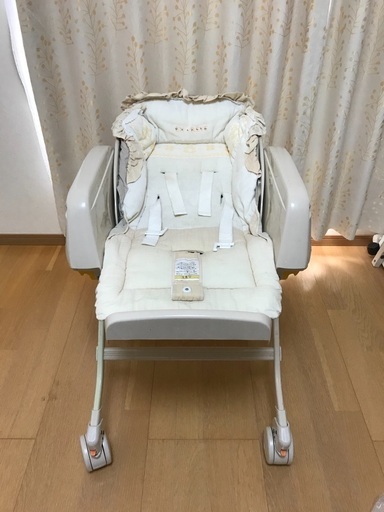Combi コンビ  メロディー　オート　スイング　ハイローチェア　電動　自動
