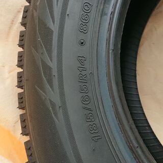 決まりました」ブリザックVRX2 185/65R14 タイヤのみ4本