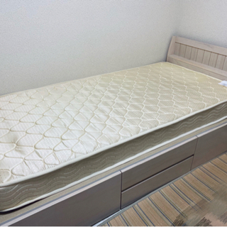 【ネット決済】9/15まで。かわいい収納付きニトリシングルベッド...