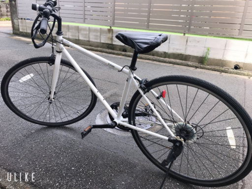 自転車　クロスバイク　ホワイト