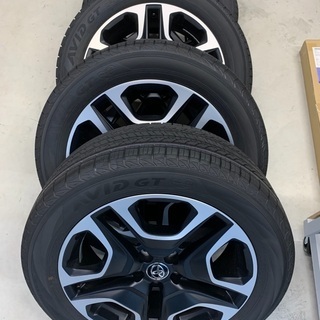 正規取扱販売店 235/55/19 RAV4 アドベンチャー 純正タイヤ 新車外し
