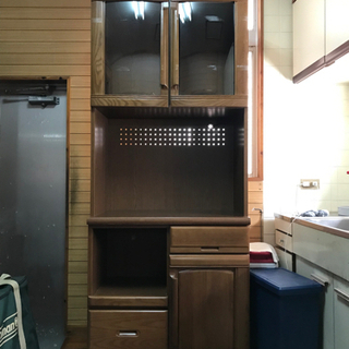 引っ越しに伴い家具などお譲りします！