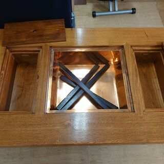 商談中【愛品倶楽部柏店】関西火鉢　囲炉裏座卓　欅無垢材【問合せ番号158-011341 002】