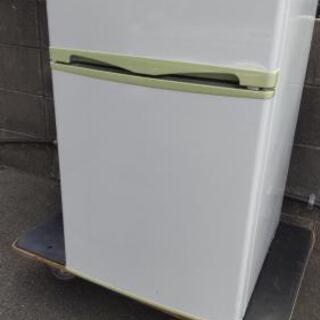 【お引き取りに来られる方は無料！】エラヴィタックス 小型冷蔵庫 96L