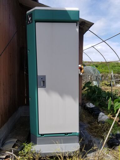 仮設トイレ