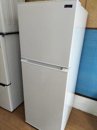 注目商品その３！！ ヤマダセレクト(YAMADASELECT) YRZ-F23G1 ノンフロン2ドア冷凍冷蔵庫 225L ホワイト 2019年製