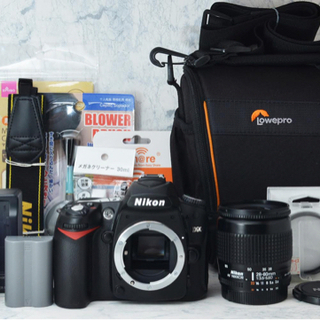 極上○初心者向け○Wi-Fi転送○オールドレンズも使える○ニコン D90