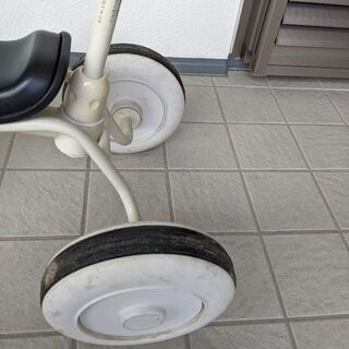 【ネット決済】無印良品　三輪車　ホワイト白