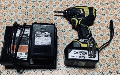 HITACHIインパクトドライバー18V4Ah