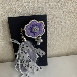 ハンドメイドピアス　刺繍