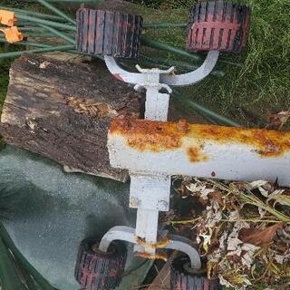 トレーラーのローラー