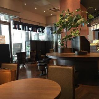 新宿周辺のカフェで勉強や作業等ご一緒できる方いませんか？