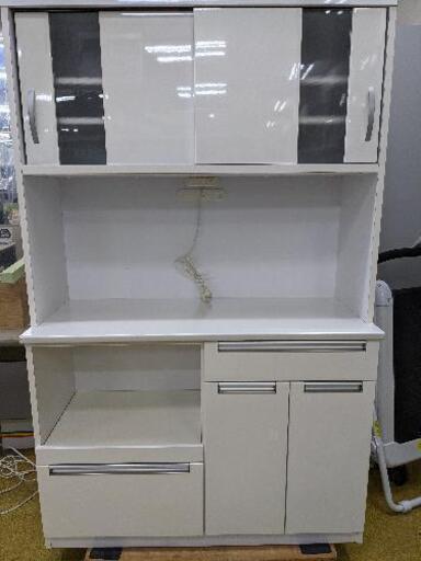 ★大容量白い食器棚 キッチンボード