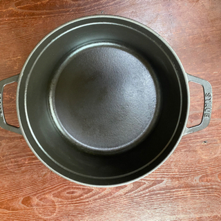 ストウブ　staub