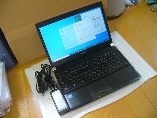 Ⓓ発送可！！ 東芝製 バッテリー残時間表示10時間弱 重量1365g Core i5 Windows 10 Pro / Office 2016 Professional インストール済（ライセンス認証済） 13.3インチ モバイルノートPCⒹ